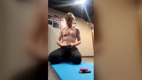 bigskinnyboyshh online show from February 4, 2026, 12:05 am