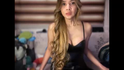 Yna     online show from November 16, 2025, 3:12 am