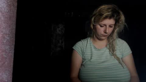 bigtitslala online show from October 22, 2025, 7:13 pm