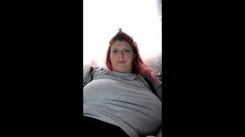 bigtitslala online show from March 25, 2026, 11:27 am