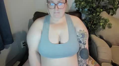 bigtittybbw online show from December 18, 2024, 10:24 pm