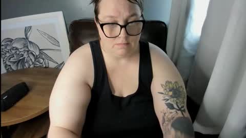 bigtittybbw online show from October 14, 2025, 4:52 pm