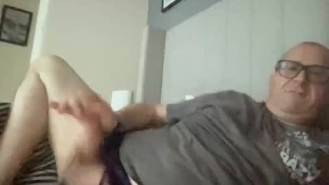 bigtone2_1968 online show from November 2, 2025, 7:33 am