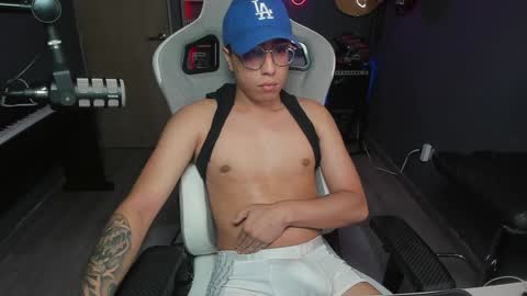 bigxboy96 online show from January 5, 2025, 10:19 pm