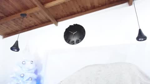 Snapshot of bigzehuz chatting on January 6, 2025, 8:46 am andres online show from January 6, 2025, 8:46 am