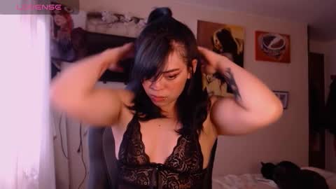 biigbooty_ online show from November 6, 2025, 2:51 pm