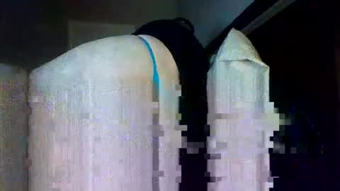 Snapshot of bikinkysloot chatting on January 18, 2025, 9:45 am KinkyBiSlut online show from January 18, 2025, 9:45 am