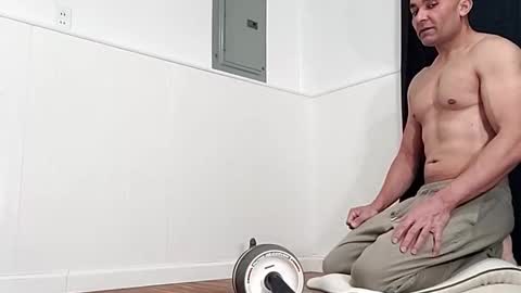 Bilie online show from January 8, 2026, 9:39 pm