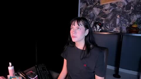 bilie__eilish online show from June 7, 2026, 12:42 pm
