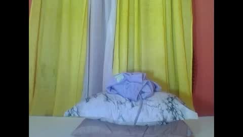 Snapshot of bilion_ass chatting on December 24, 2024, 1:06 am TREZAH online show from December 24, 2024, 1:06 am