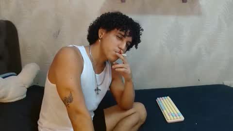 billie_yei online show from October 7, 2025, 9:56 pm