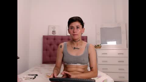 billielovee online show from March 14, 2026, 2:33 pm