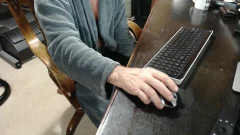 billy471 online show from December 7, 2024, 12:24 pm