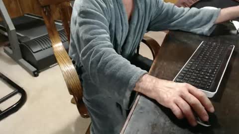 billy471 online show from December 28, 2024, 12:24 pm