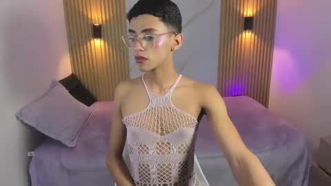 Sam online show from November 29, 2025, 3:42 am