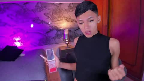 Sam online show from April 17, 2026, 12:19 pm