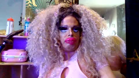 bimbogiga online show from October 6, 2025, 9:29 am