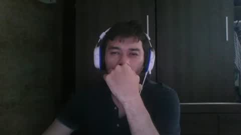 binhodm1 online show from January 17, 2025, 3:11 pm