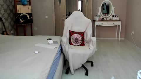 Snapshot of biss_miss chatting on February 19, 2025, 3:39 am Victoria online show from February 19, 2025, 3:39 am