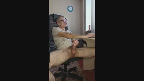 biytwert online show from March 11, 2026, 7:03 am