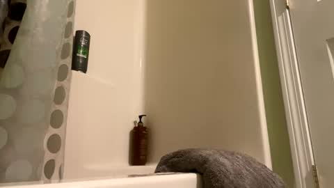 bkt427 online show from March 19, 2026, 3:54 am