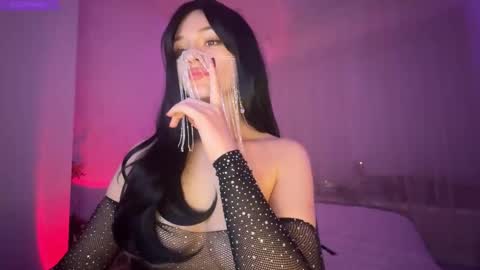 Kitty online show from October 6, 2025, 9:01 pm