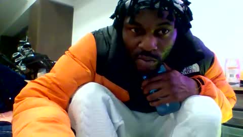 blacctallbull online show from April 28, 2026, 4:39 am