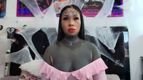 karenth soto online show from October 29, 2025, 7:37 pm