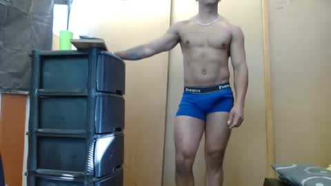 black_hot26 online show from December 19, 2024, 2:35 pm