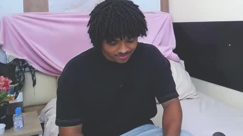 black_king_241 online show from October 12, 2025, 4:44 am