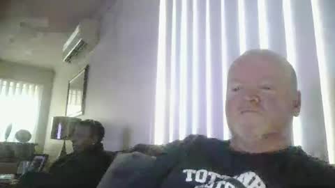 black_n_white4 online show from March 4, 2025, 8:24 am