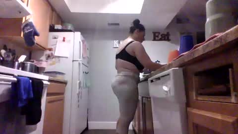 Snapshot of black_n_white69 chatting on February 15, 2025, 3:20 am SmokedOut480 online show from February 15, 2025, 3:20 am