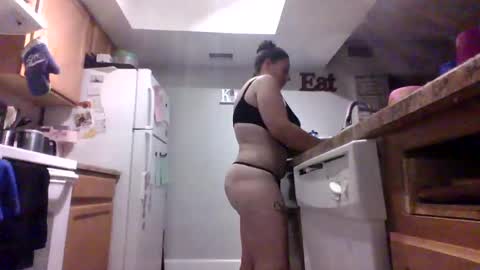 Snapshot of black_n_white69 chatting on February 16, 2025, 7:04 am SmokedOut480 online show from February 16, 2025, 7:04 am