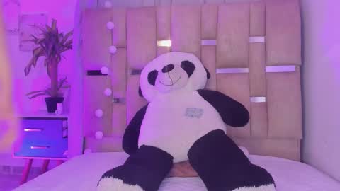 B L A C K  R O S E  online show from January 7, 2026, 11:23 am