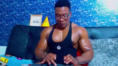 duglas online show from October 27, 2025, 6:01 pm