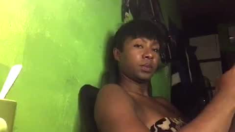 Snapshot of blackasiancockts chatting on January 2, 2025, 2:11 am Crystal online show from January 2, 2025, 2:11 am