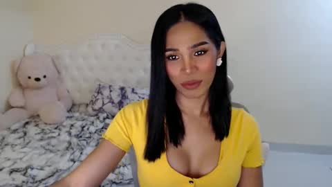 Snapshot of blackbarbiesavanna_23 chatting on September 16, 2025, 12:00 am savanna online show from September 16, 2025, 12:00 am