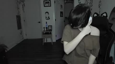 Ella online show from January 12, 2026, 11:21 pm