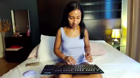 Angye online show from February 17, 2026, 8:33 am