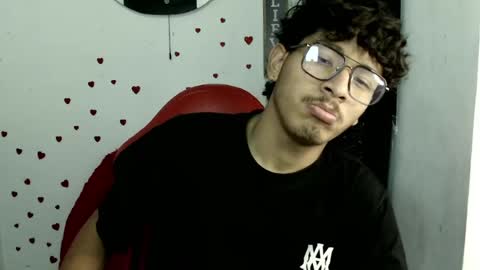Snapshot of blackfox_desire chatting on May 18, 2026, 12:44 pm mateo online show from May 18, 2026, 12:44 pm