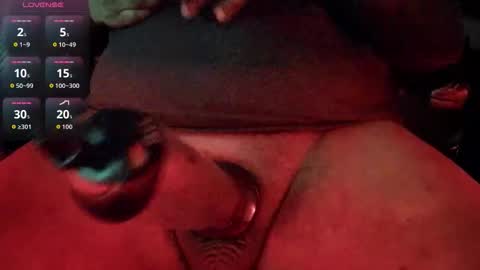 Black online show from February 26, 2026, 7:35 pm