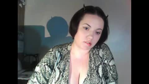 BlackkVelvet online show from February 25, 2025, 3:49 pm