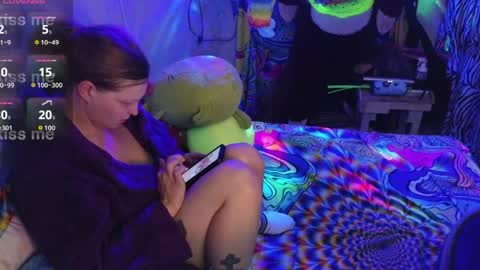 blacklightparty69 online show from April 9, 2026, 1:16 am