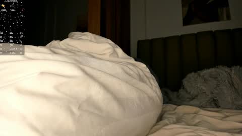 Karina online show from April 5, 2026, 2:42 am