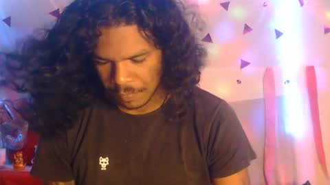 i am D.L online show from February 21, 2025, 11:33 am