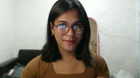 Ellez online show from January 21, 2025, 8:32 pm