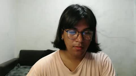 Ellez online show from March 4, 2025, 11:43 pm