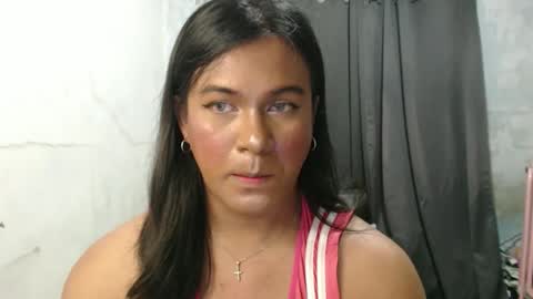 Ellez online show from January 5, 2026, 5:27 pm