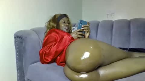 Snapshot of blackprincess25 chatting on February 5, 2026, 3:55 am Lorraine online show from February 5, 2026, 3:55 am