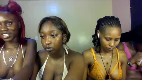 blackqueen2030  online show from June 4, 2026, 4:29 am